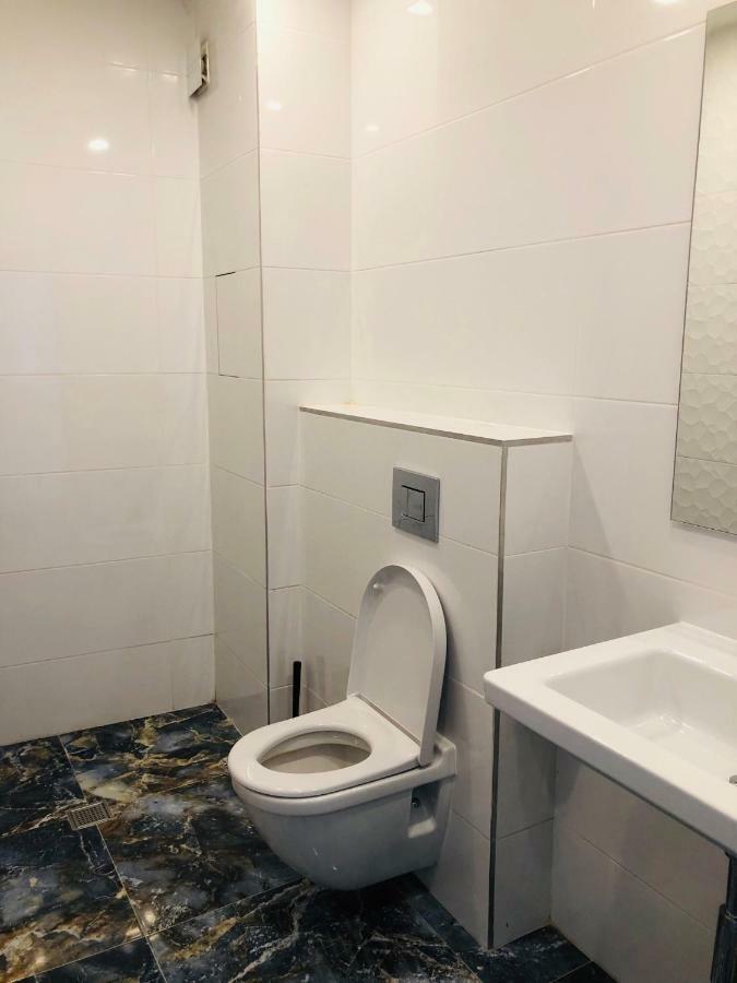 Bluemarine Apartemen *